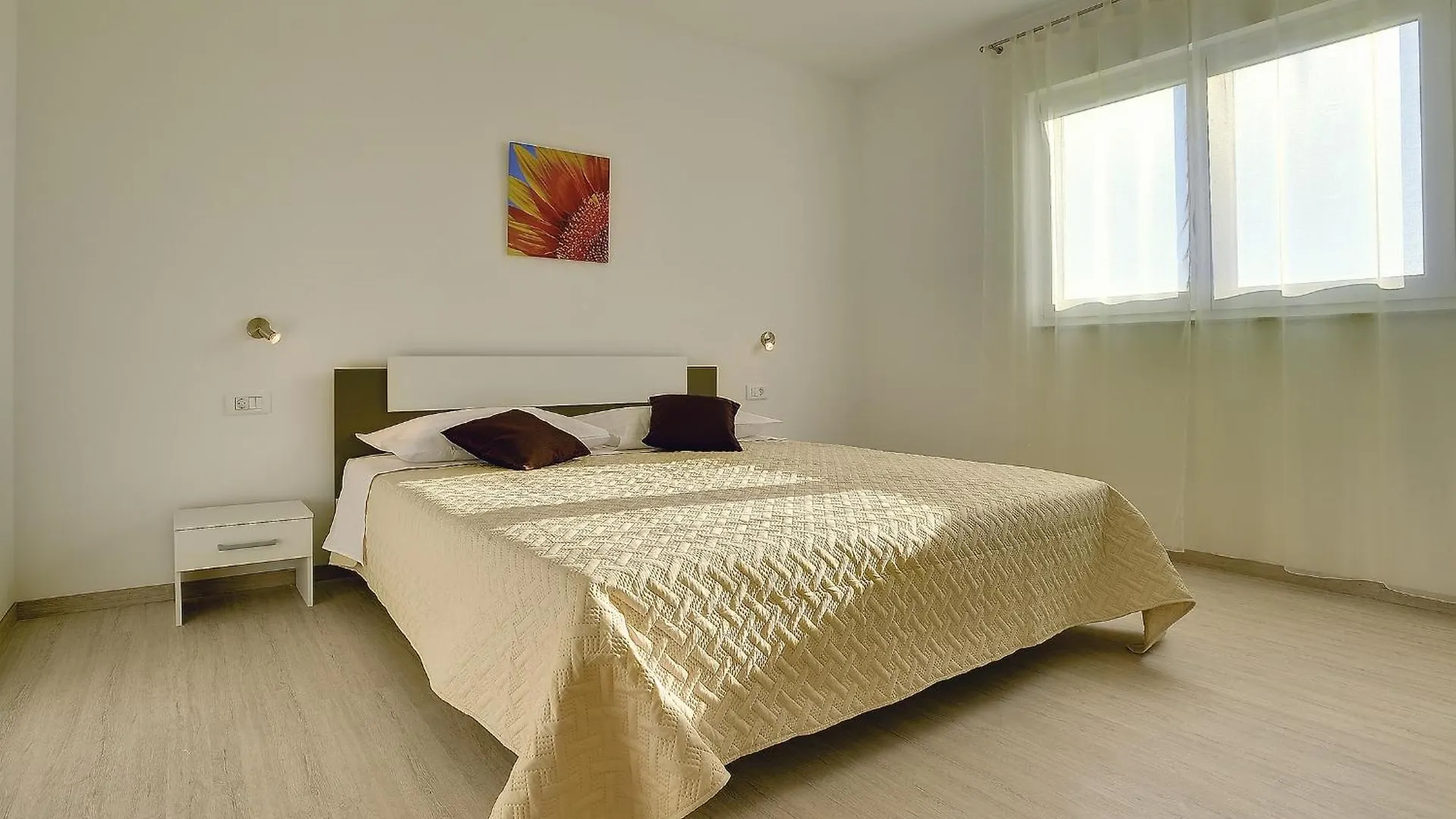 Family Friendly House With A Parking Space Galizana, Fazana - 22739 0*,